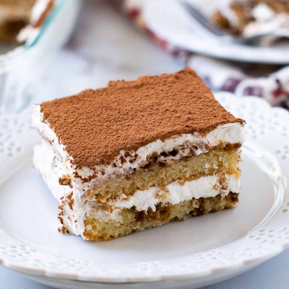 Tiramisu cake i.