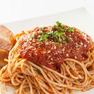 Spaghetti Marinara (serve 10)